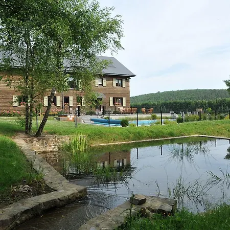 Magnificent Mansion With Sauna And Jacuzzi In * 力宾